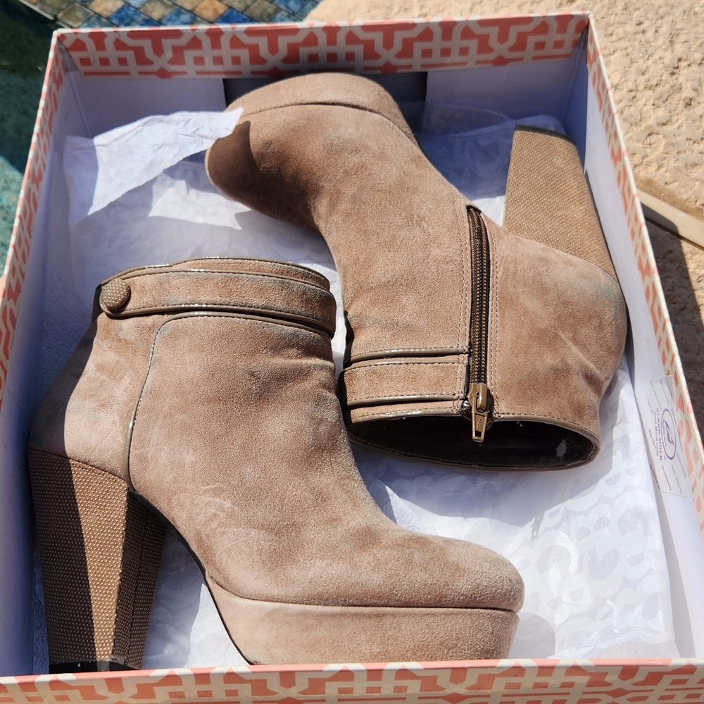 Gianni Bini womans shoes